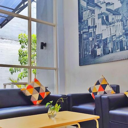 Votel Hotel Charis Tuban Tuban  Bagian luar foto