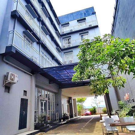 Votel Hotel Charis Tuban Tuban  Bagian luar foto