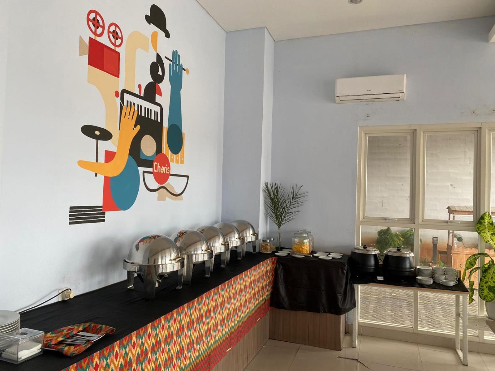 Votel Hotel Charis Tuban Tuban  Bagian luar foto