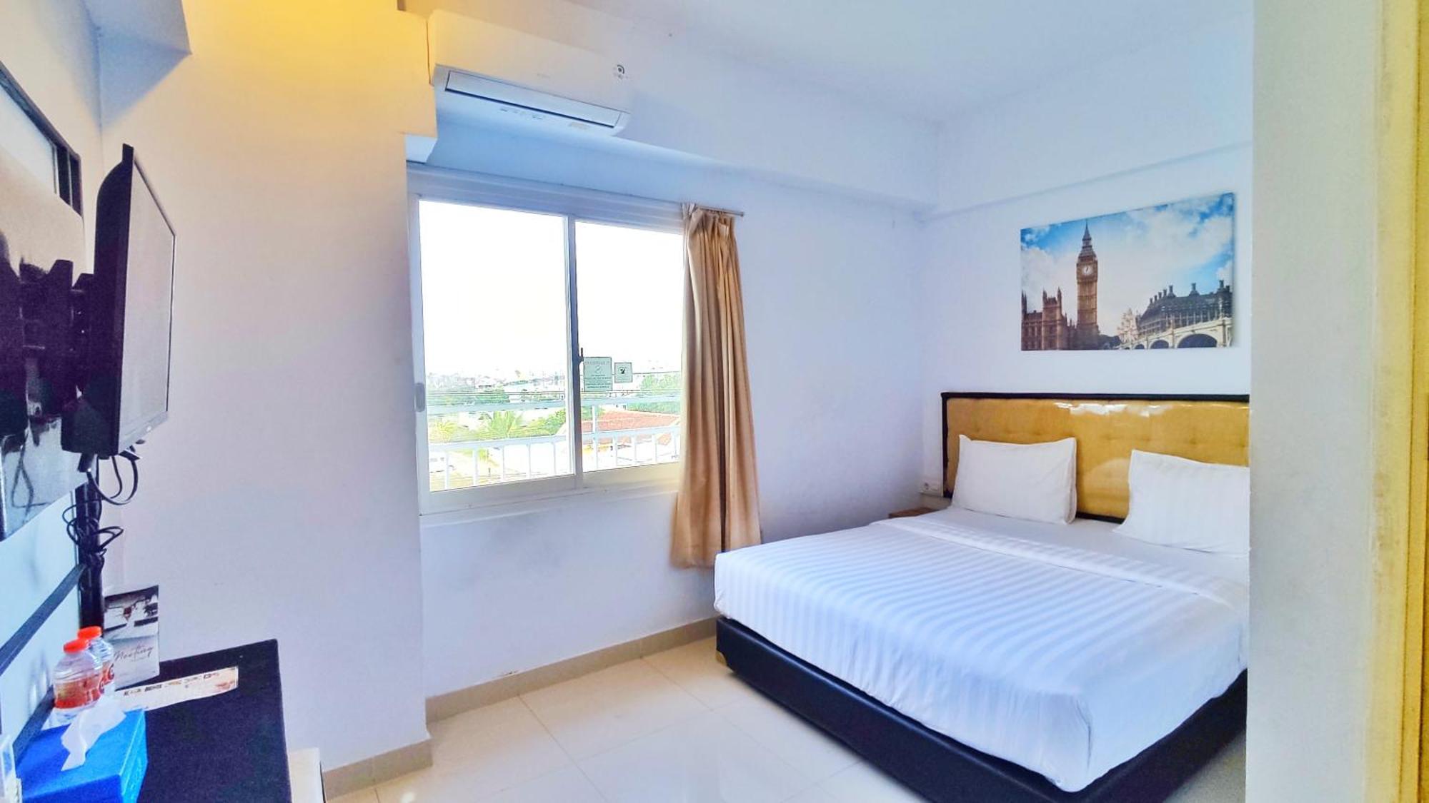 Votel Hotel Charis Tuban Tuban  Bagian luar foto