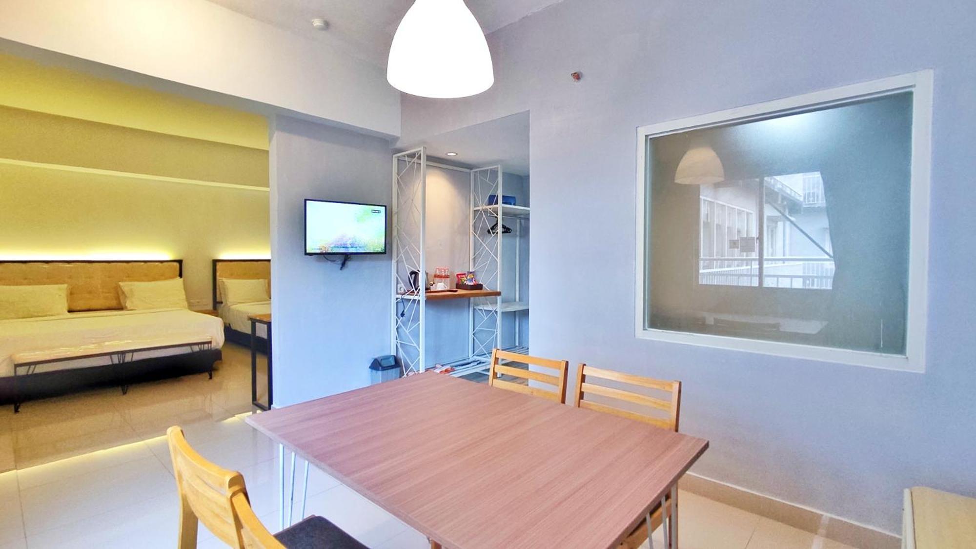 Votel Hotel Charis Tuban Tuban  Bagian luar foto