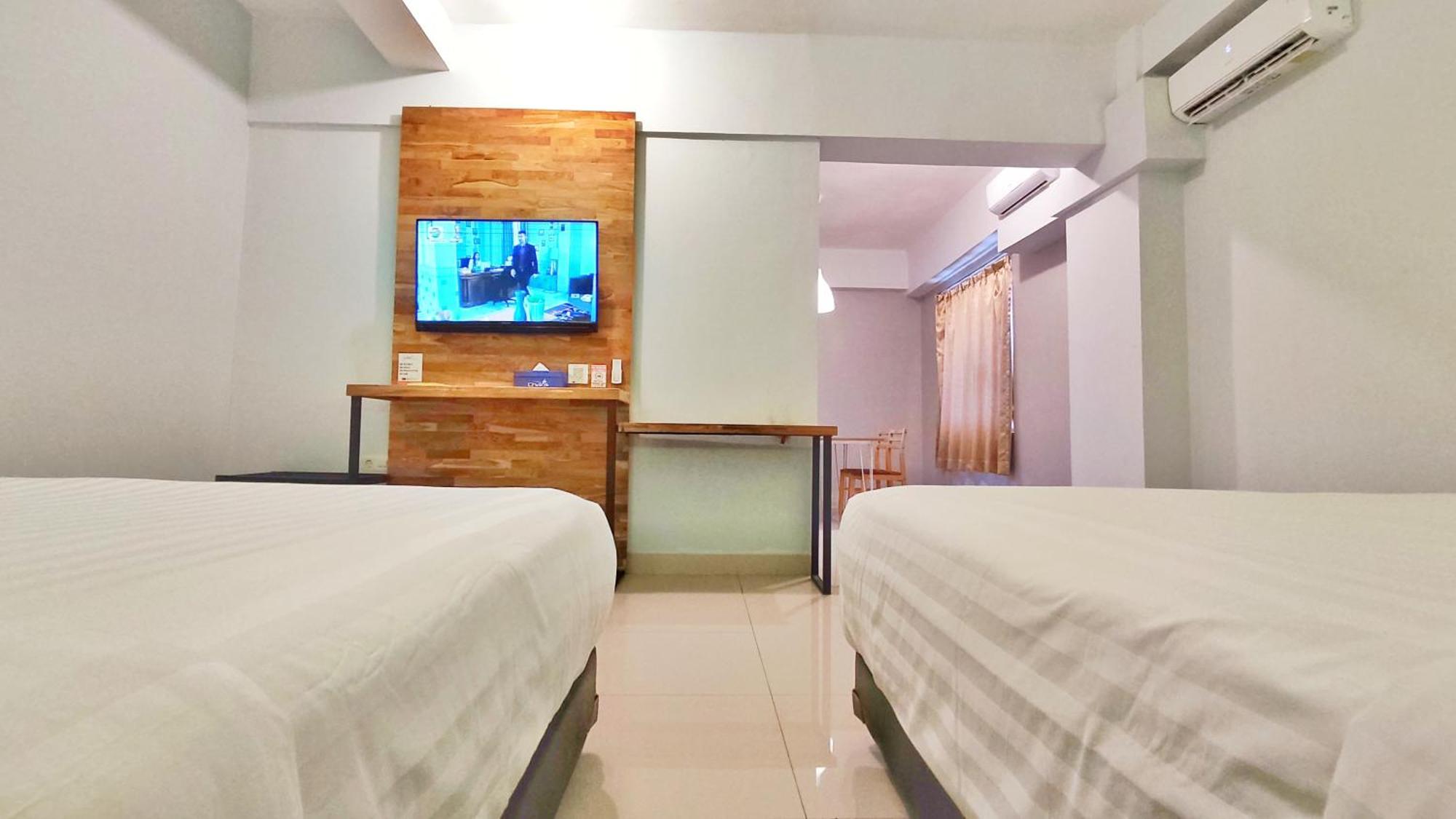 Votel Hotel Charis Tuban Tuban  Bagian luar foto