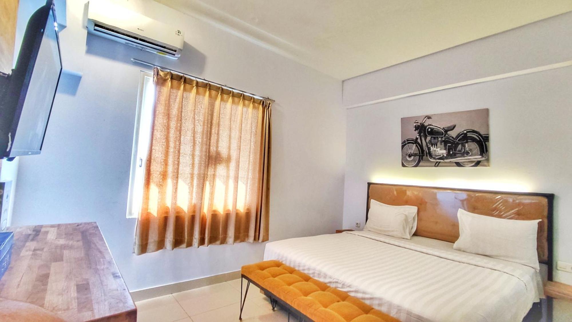 Votel Hotel Charis Tuban Tuban  Bagian luar foto